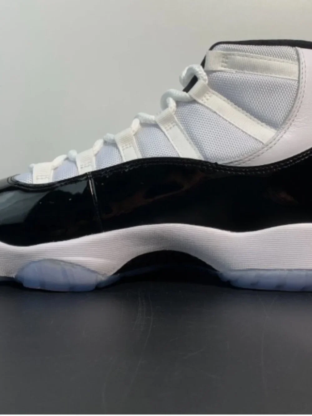 Nike Air Jordan 11 Retro Concord